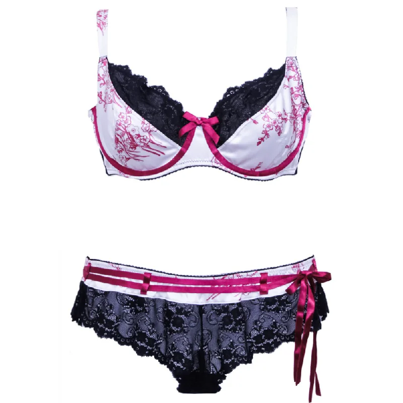 plus-size sports bra with mesh ventilationBlossom Lingerie Gift Set - 1 Bra and 2 Shorts in a Gift Box (B to G cup)