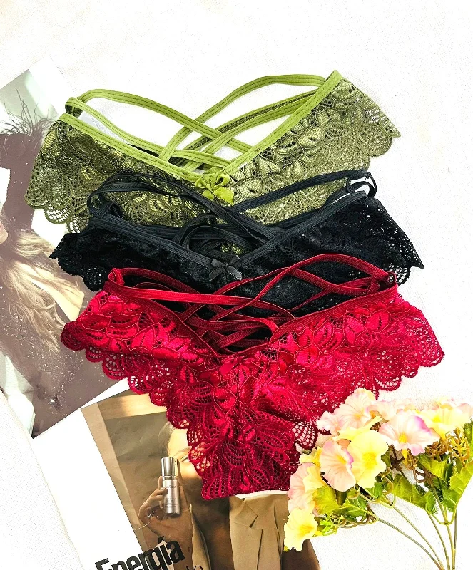 lightweight mesh panties with a floral lace overlay for a feminine lookPANTY TIRAS TRENZADAS AMARISIMO