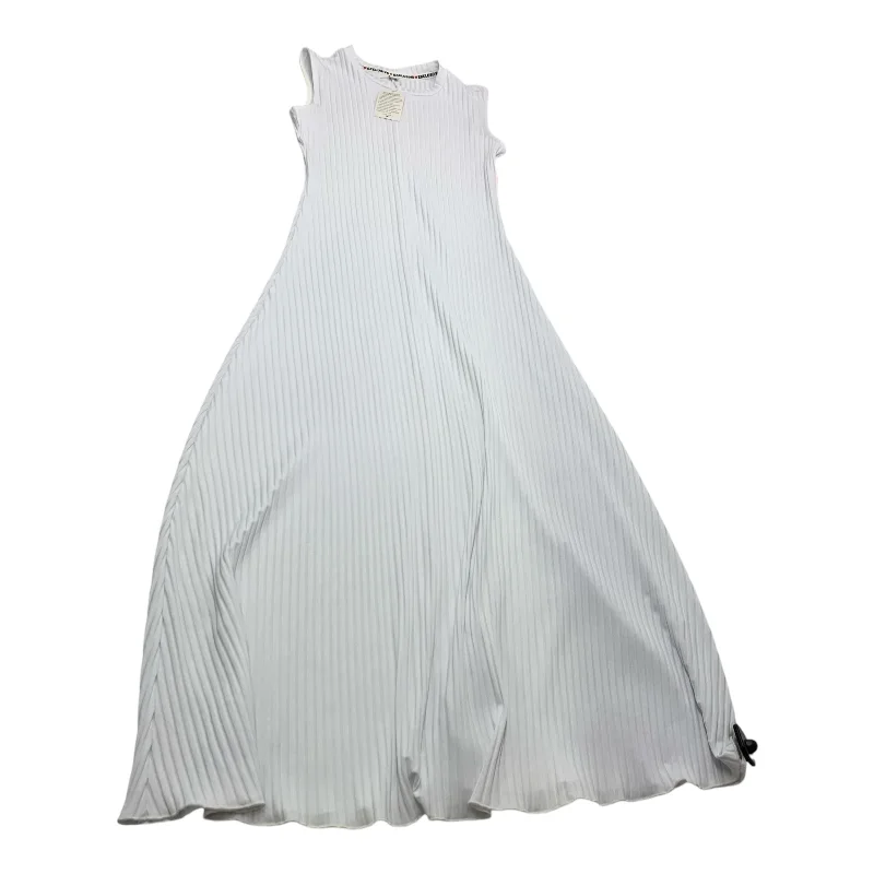 Women's Low Collar DressesDress Casual Maxi By Exclusive In White, Size: S