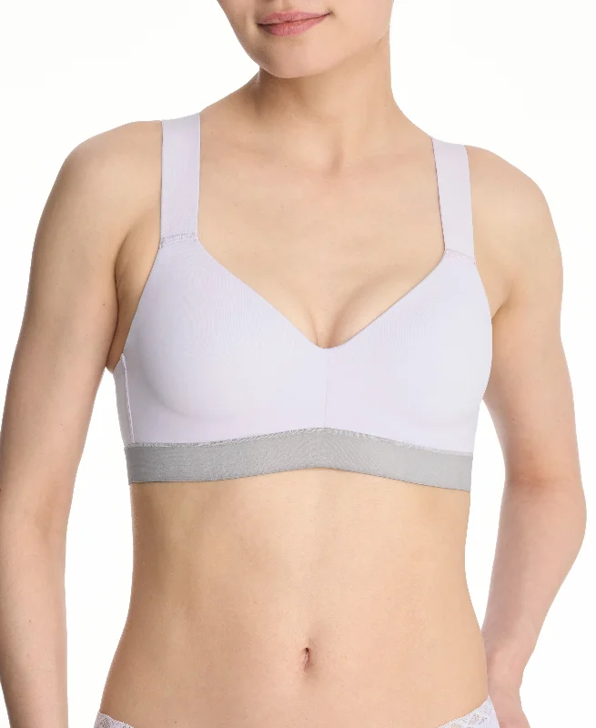 lace-trimmed convertible bra for special eventsDynamic Anywhere Underwire Sports Bra